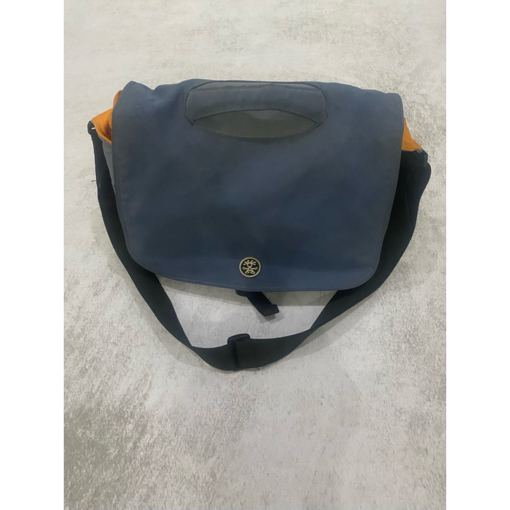 Crumpler Utility Sling Bag