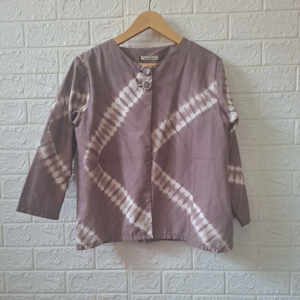 (PRELOVED) Outer Batik Wanita Warna Ungu