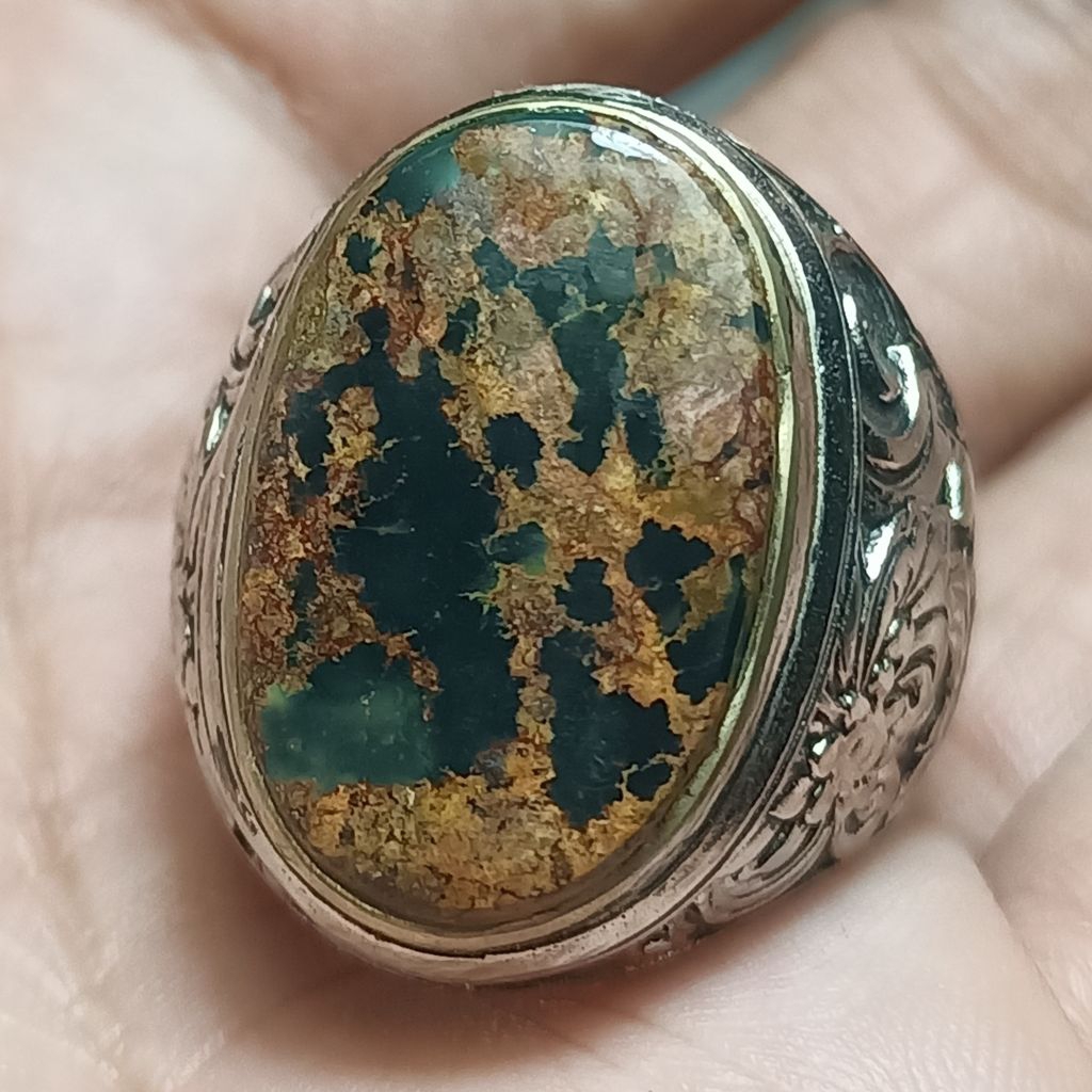 Pirus persia hitam serat mas