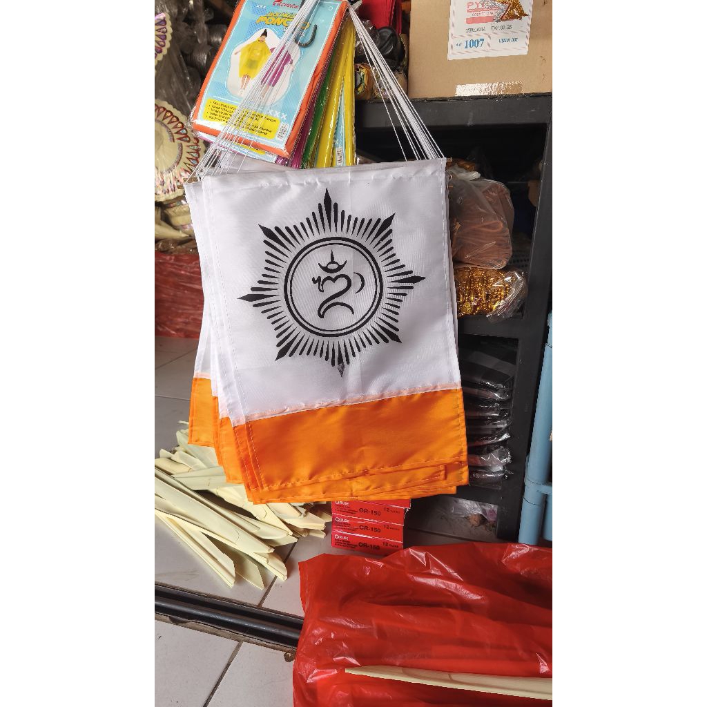 Kober Penjor // Kober putih kuning