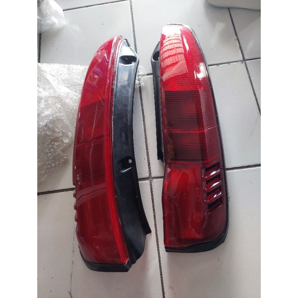 lampu stop Daihatsu Taruna