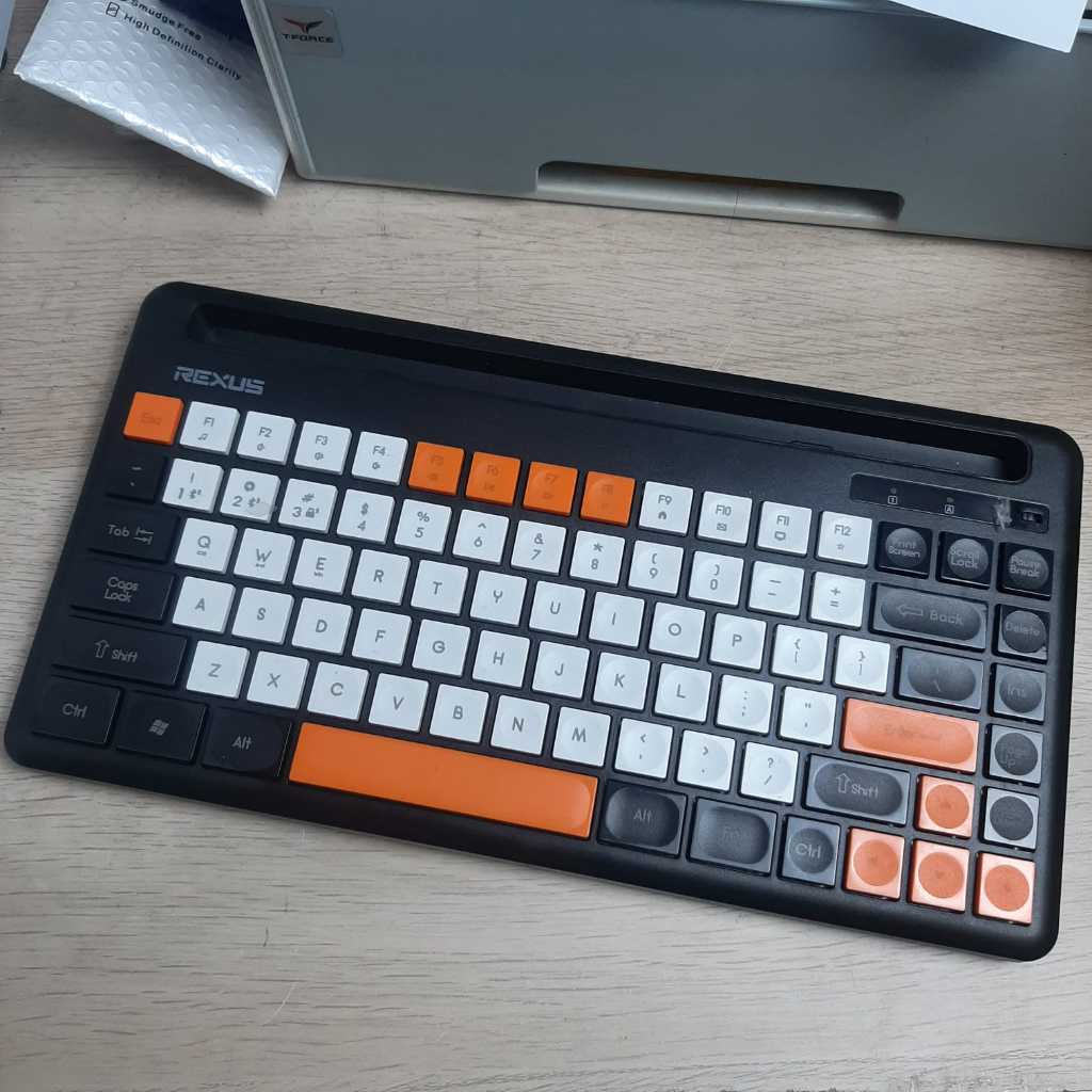 Keyboard Rexus KB01 Keyboard Wireless Bluetooth bekas Tablet Smartphone holder
