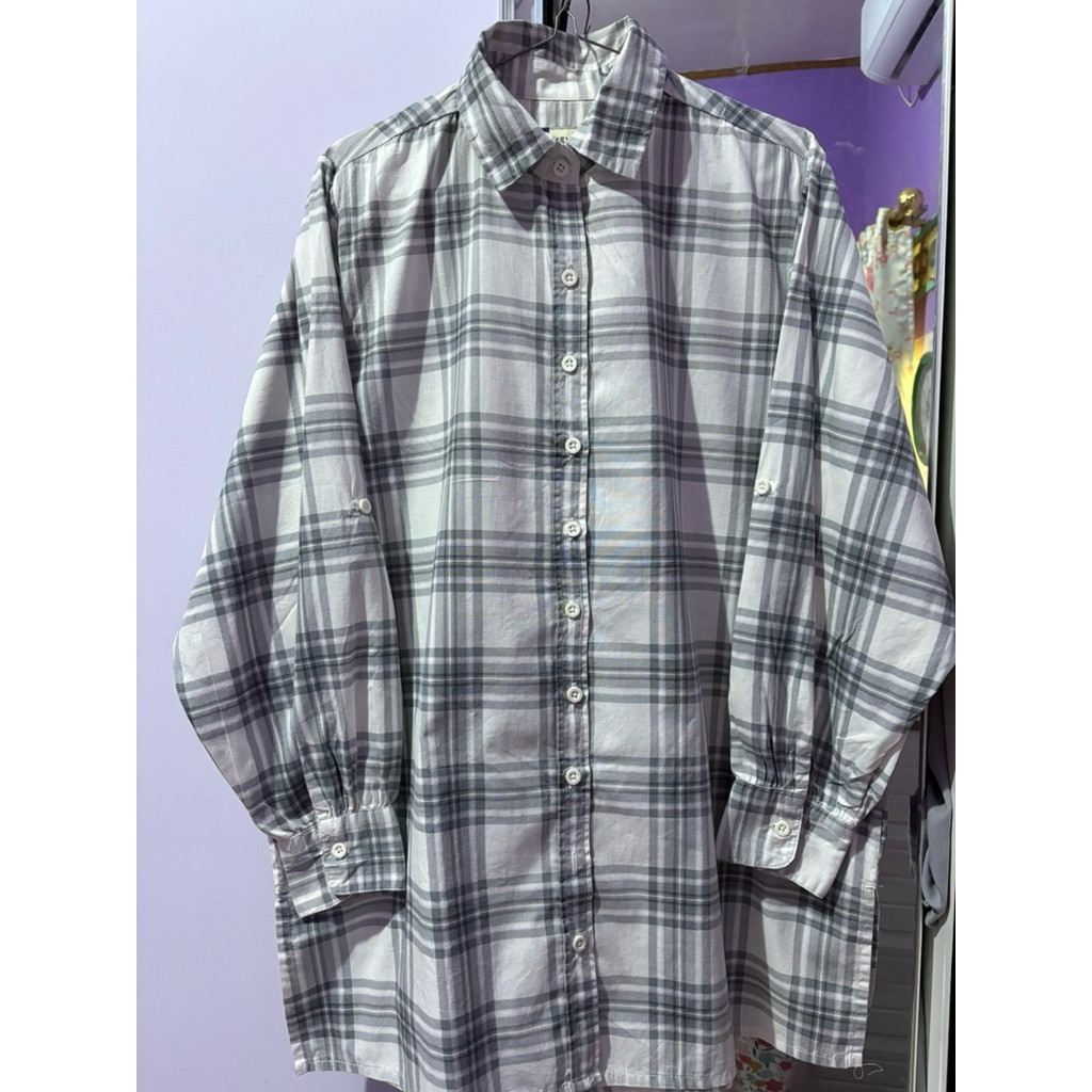 preloved kemeja nevada wanita size M