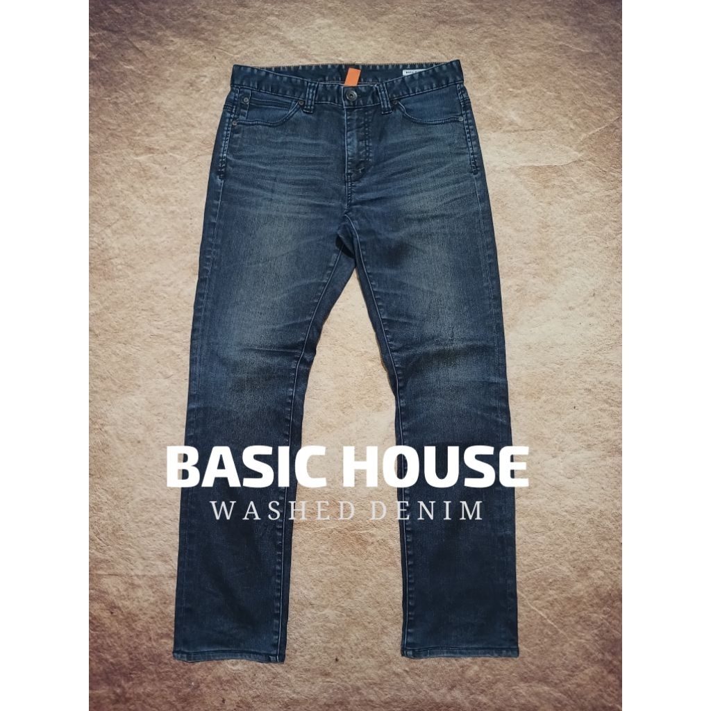 Celana jeans pria keren BASIC HOUSE bekas pakai