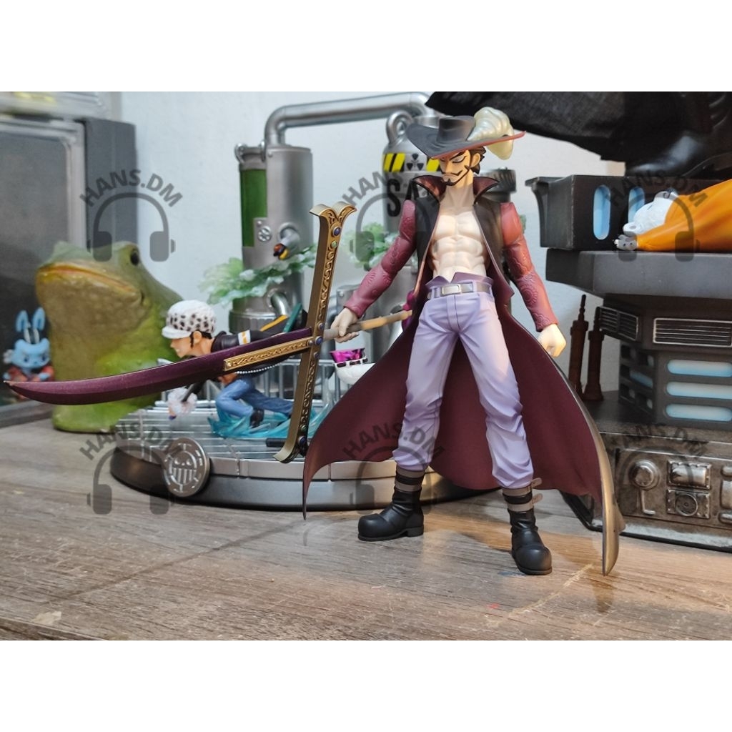 Figure One Piece Mihawk - Megahouse Portrait of Pirates (P.O.P.) Neo-DX Dracule Mihawk- POP DX Mihaw
