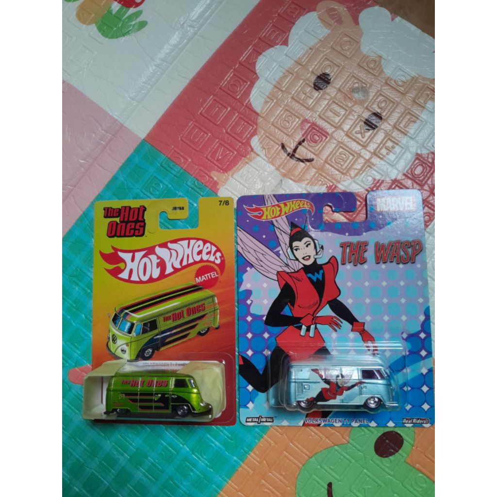 hotwheels T1 panel bus
