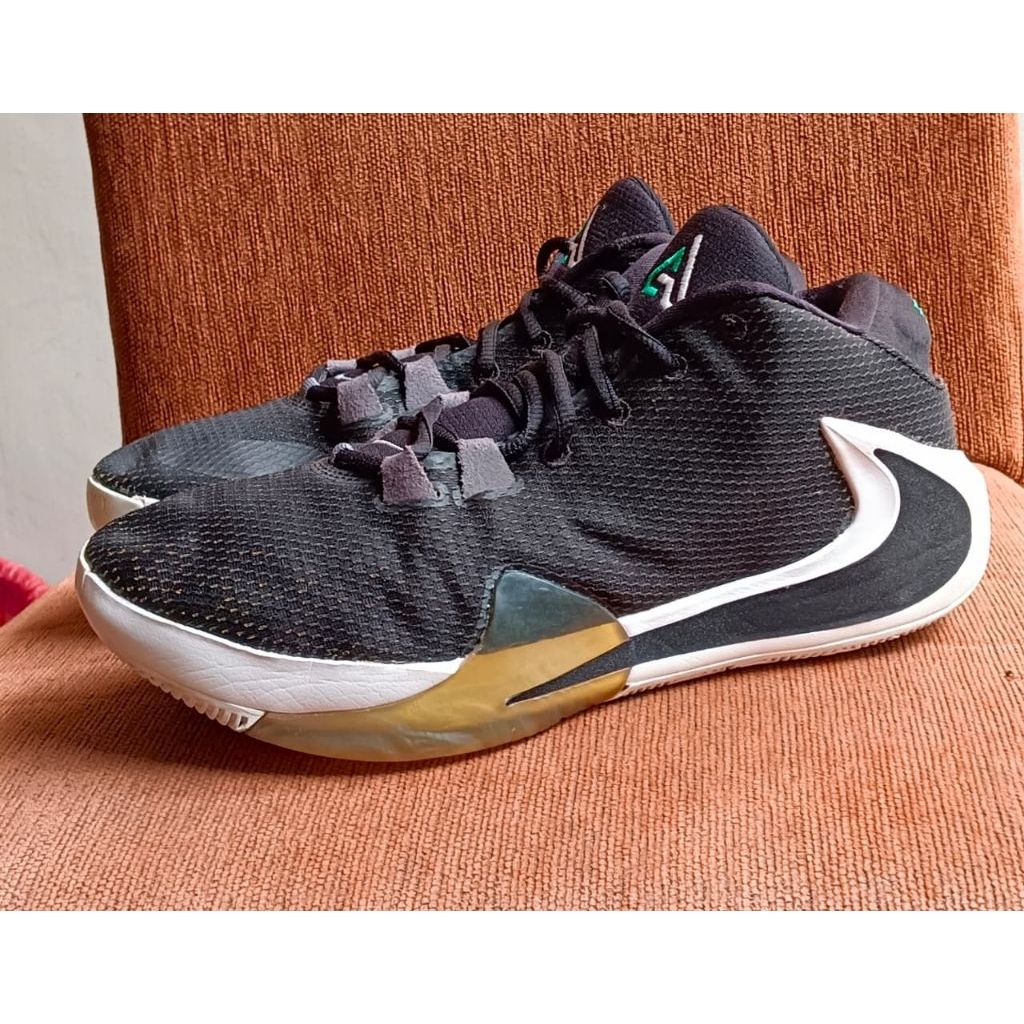nike giannis freak 1 size 42,5