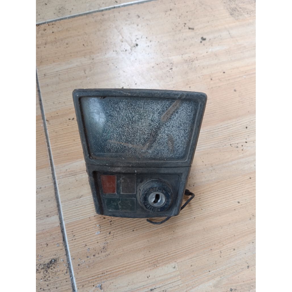 spedometer honda astrea 800