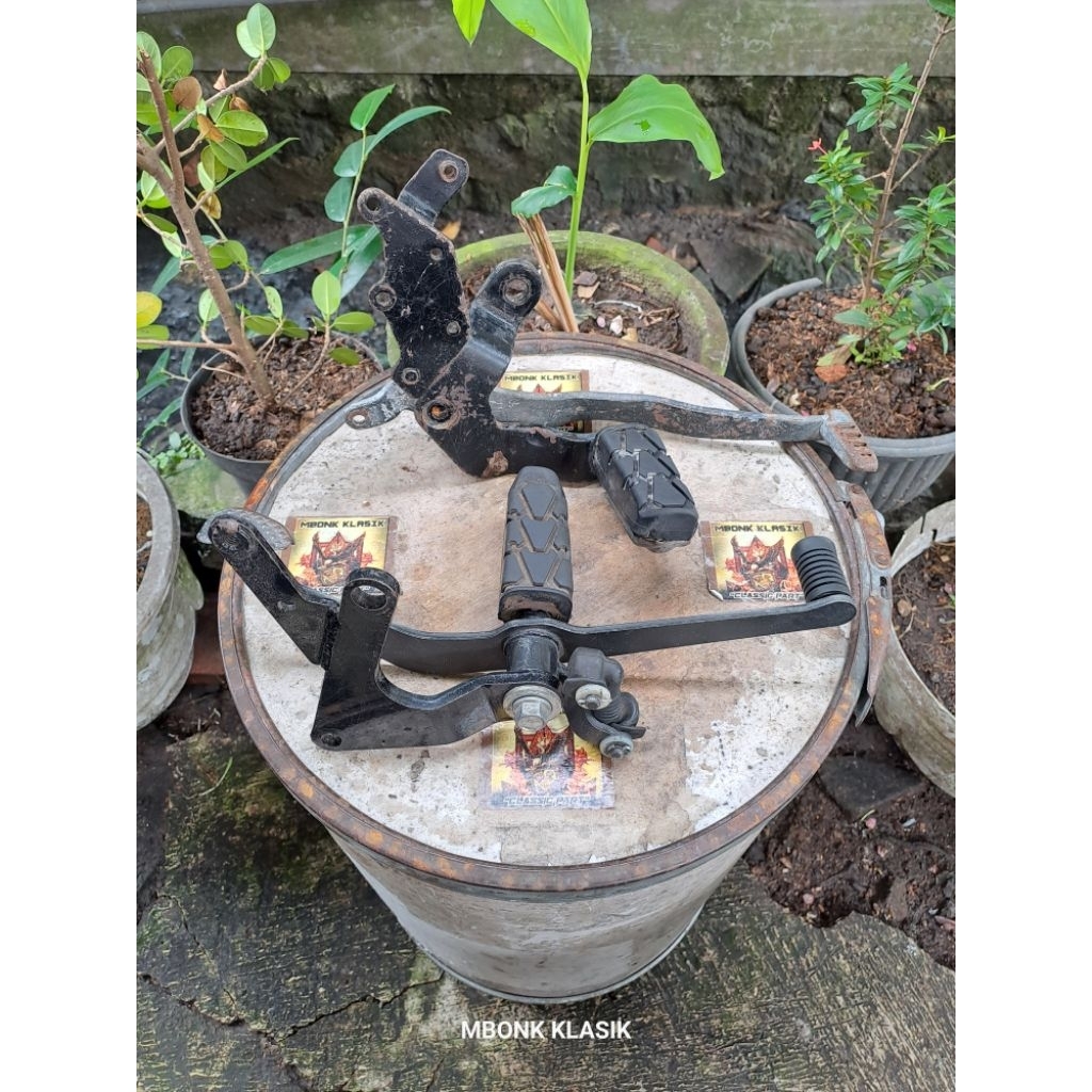 foot step depan supra gtr 150 sonic 150 r ORIGINAL footstep depan honda supra gtr sonic postep supra