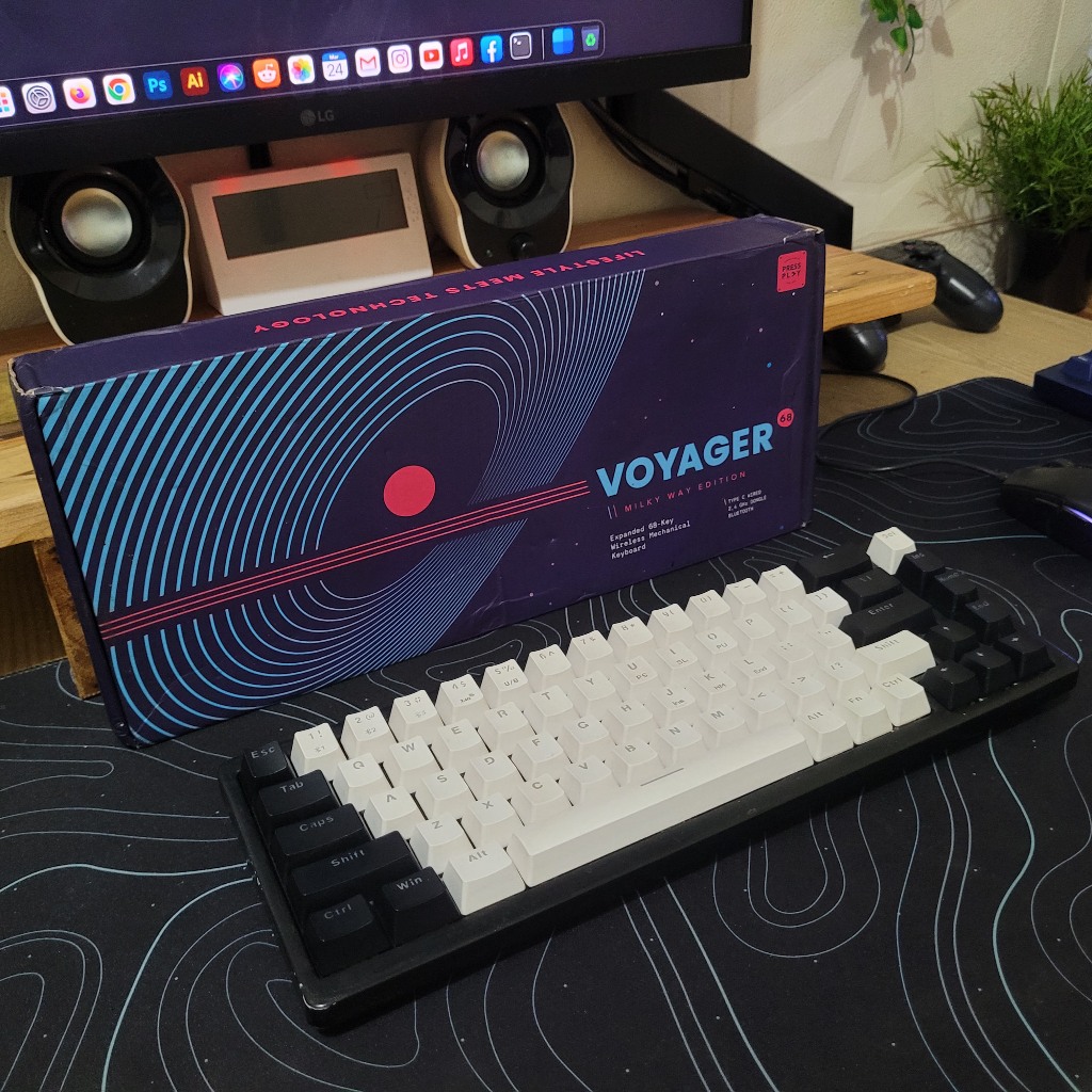 Keyboard Mechanical Wireless Press Play Voyager 68 Milky Way Edition