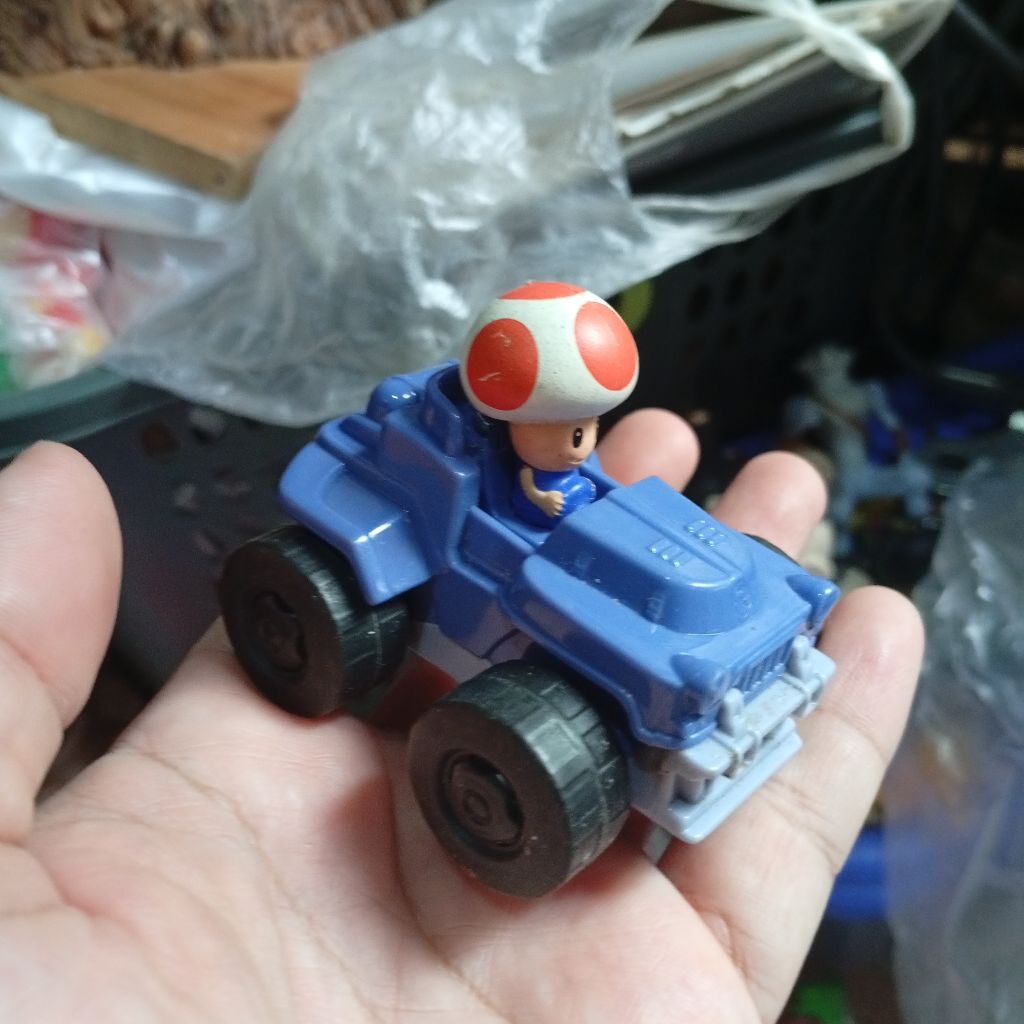 happy meal toys Mario Bros Mario kart toad car 2022