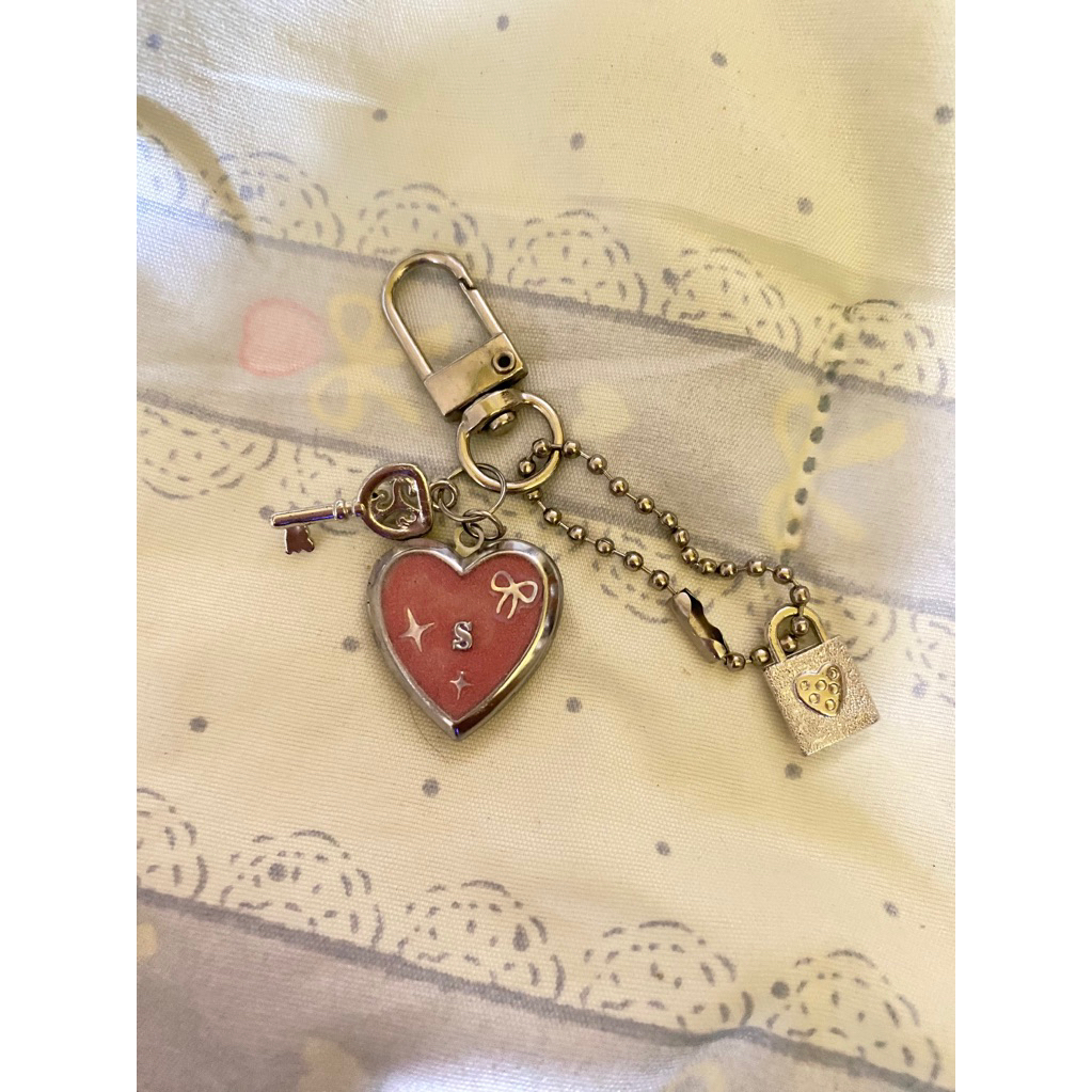Keychain Liontin/ Locket Custom