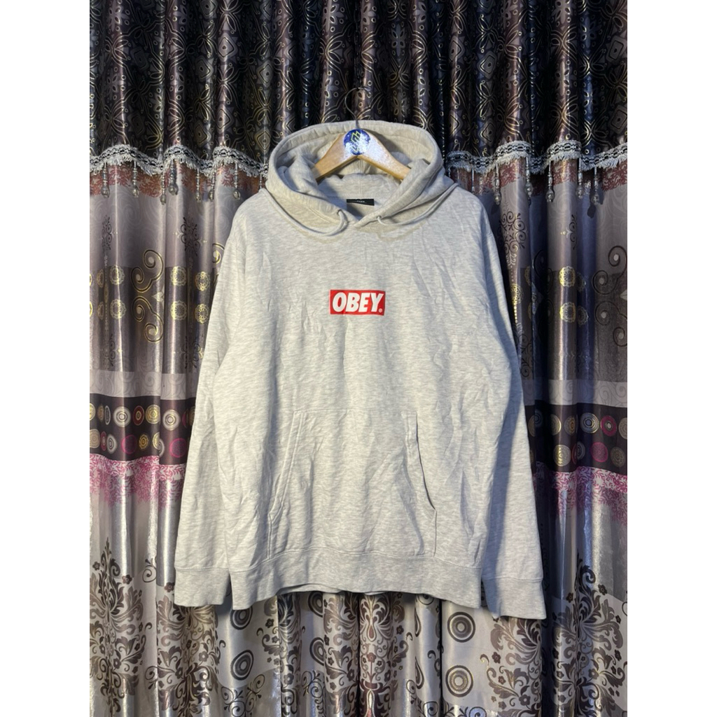 HOODIE OBEY