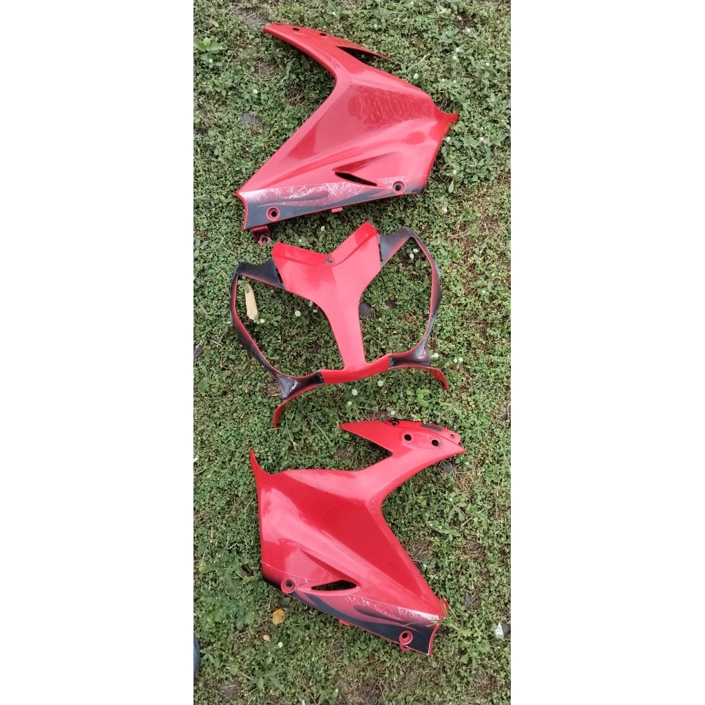 batok lampu depan set fairing atas fairing depan fering batok depan Honda cbr CBR 150R karbu thailan