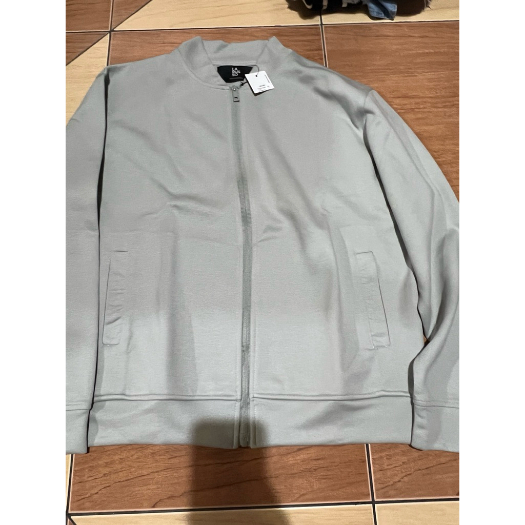 jaket la rus so brand new belum pernah di pakai grey size xl larusso carson