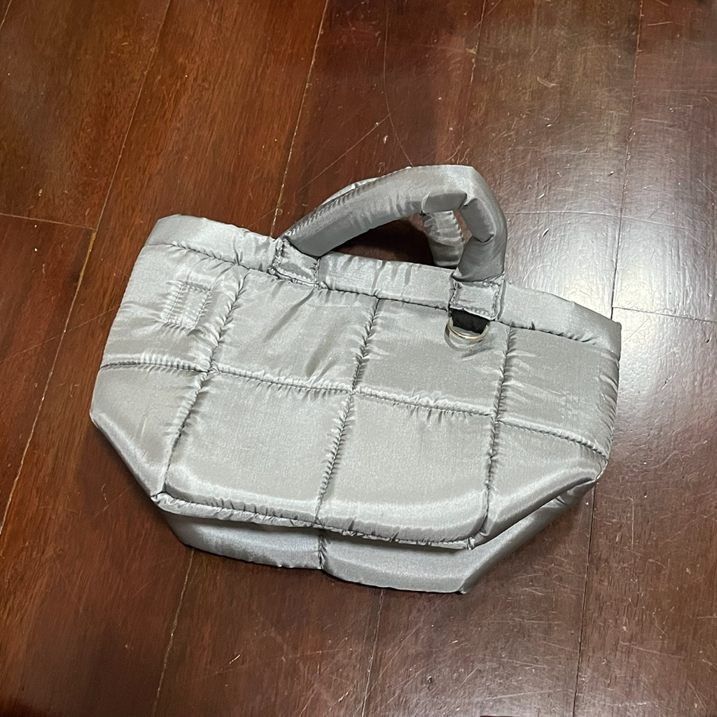 puffy bag silver