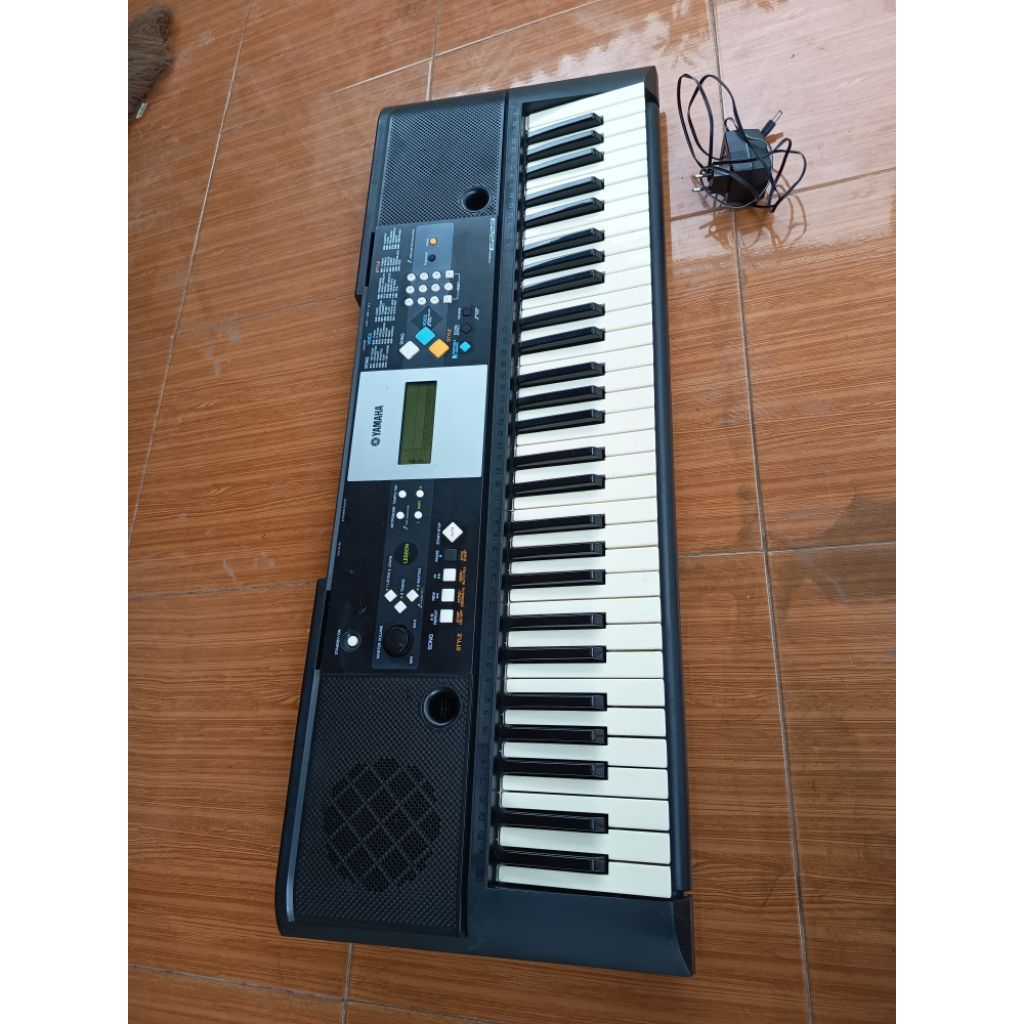 alat musik piano keyboard yamaha psr e223