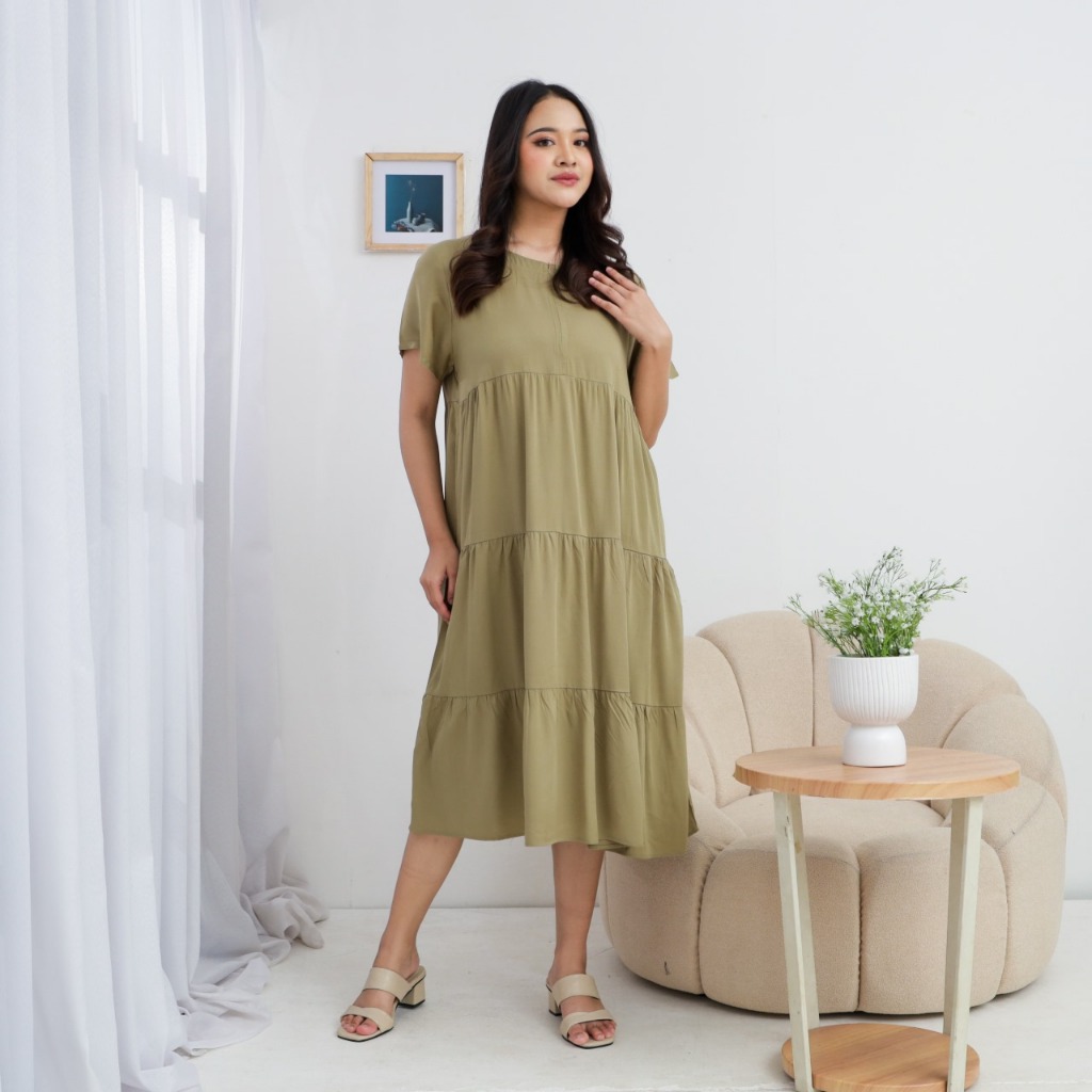NASFIA - Dress Midi Ruffle Bahan Rayon Premium Dengan Risleting Depan Warna Olive Green