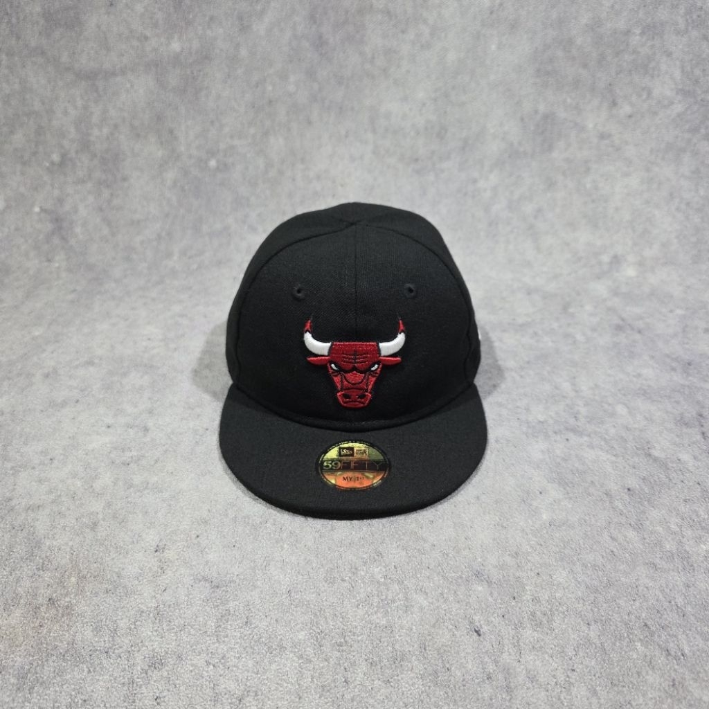 TOPI CHICAGO BULLS FITTED HATS BY NEW ERA 59FIFTY