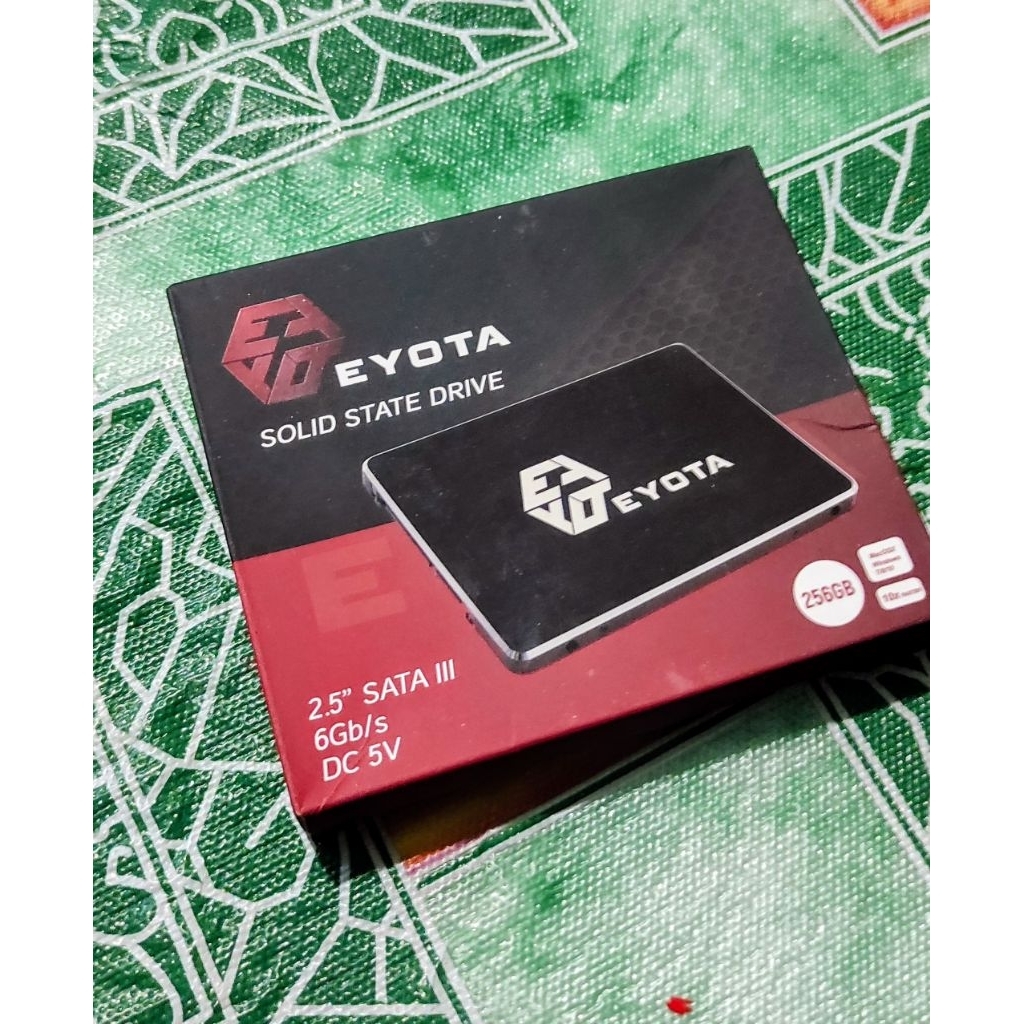 SSD EYOTA 256 GB SATA III 2.5" 6GB / S