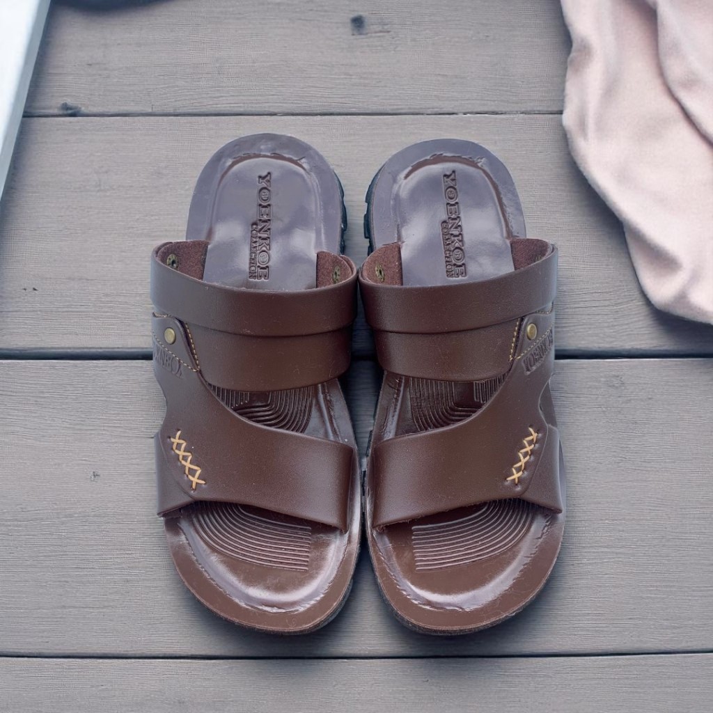 Varian sandal kulit khas tasik