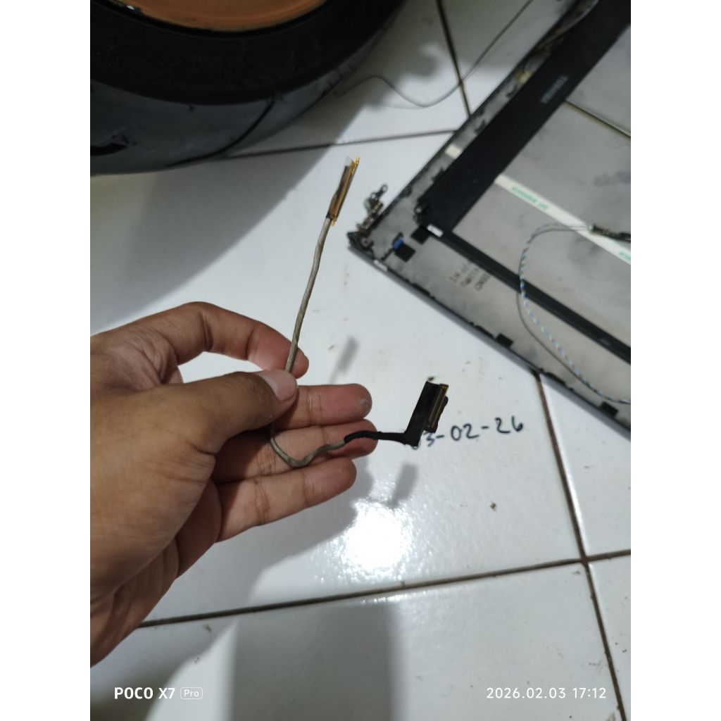 fleksibel lcd laptop Toshiba r732 r732/f ori