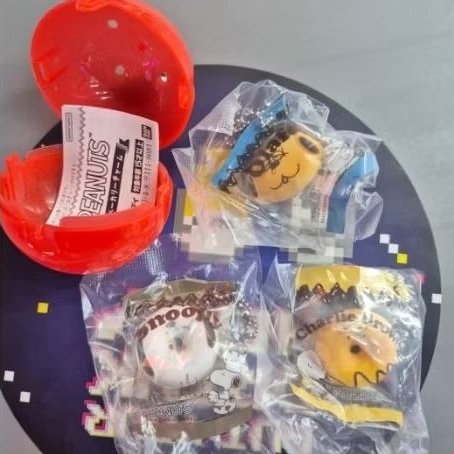 Snoopy Peanuts Bandai Namco JPN Gacha Mini Charm Silicone Squishy- Selected Ready New