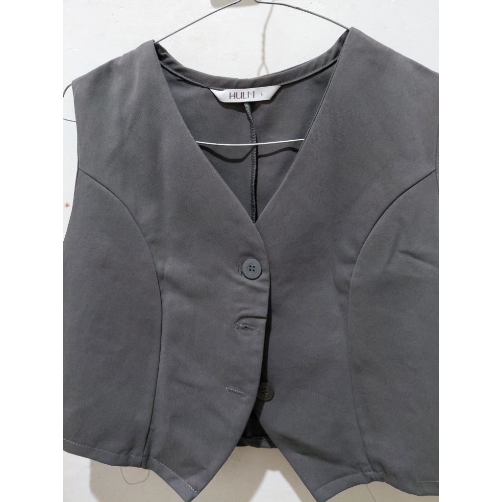 vest hulm