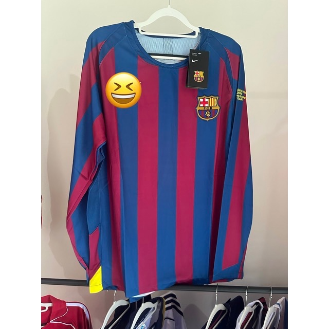 Jersey Bola Barcelona Barca Home Retro 2005/2006 UCL Final Long Sleeve Ronaldinho Premium - Ready St