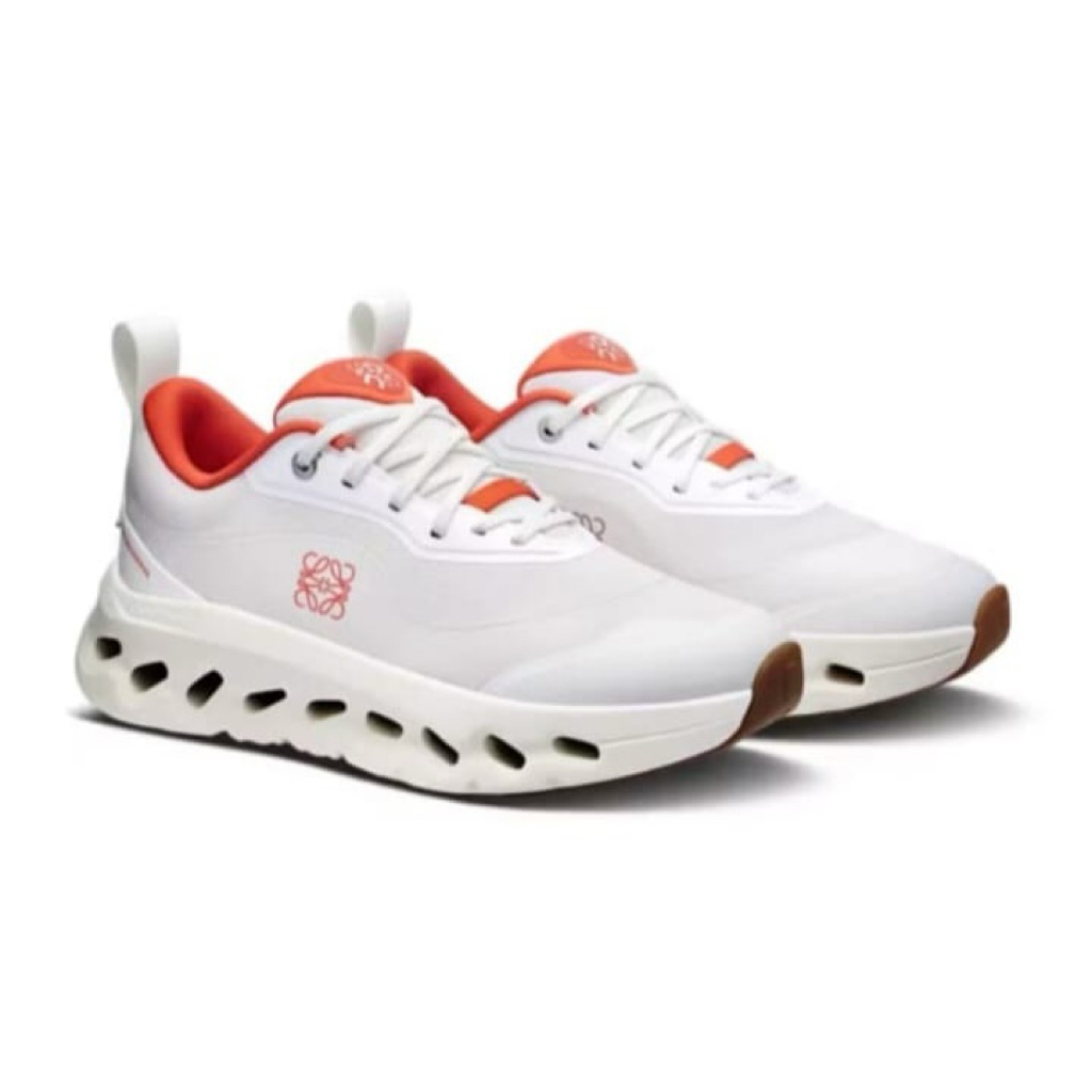 Sepatu Running OC CLOUD LOEWE White Orange