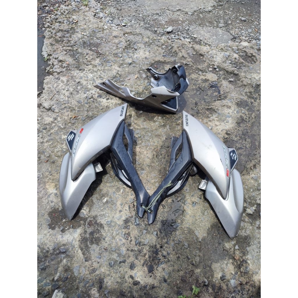 cover sayap tangki gsx 150s/ suzuki bandit 150 fi ori set kiri kanan