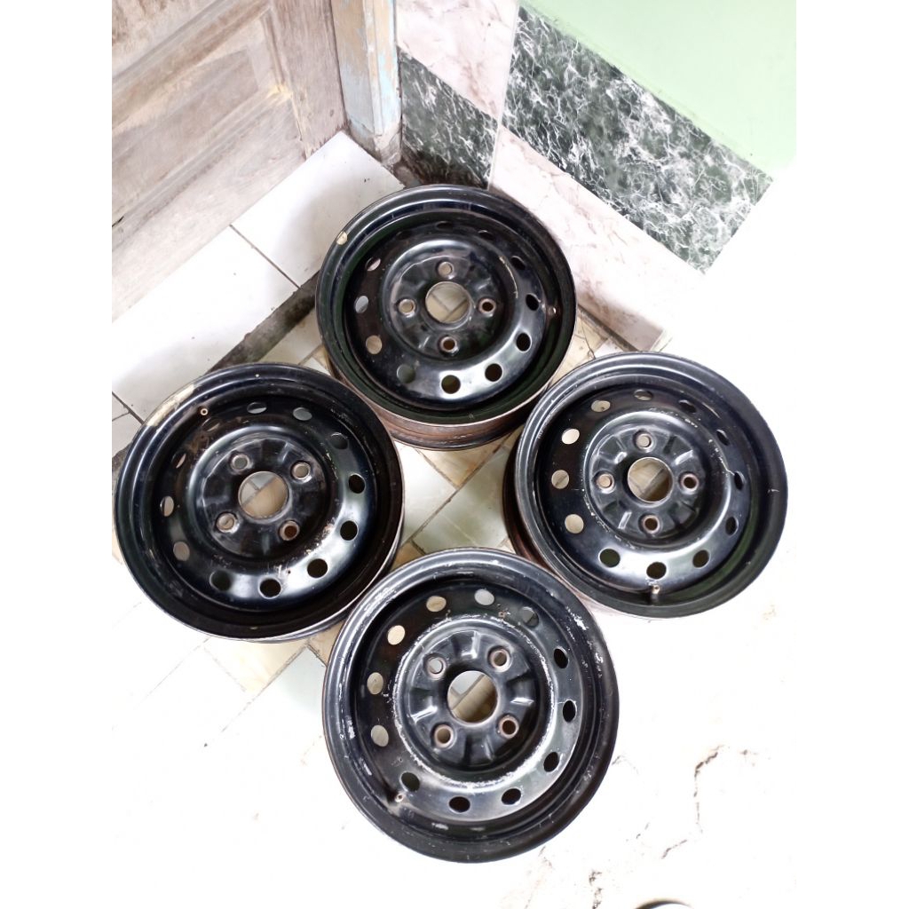 Velg Kaleng R13 Futura Kijang SS Carry