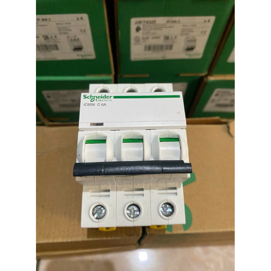 MCB IC60N  6A 3phas ORIGINAL SCHNEIDER BARU GRESS 1000%