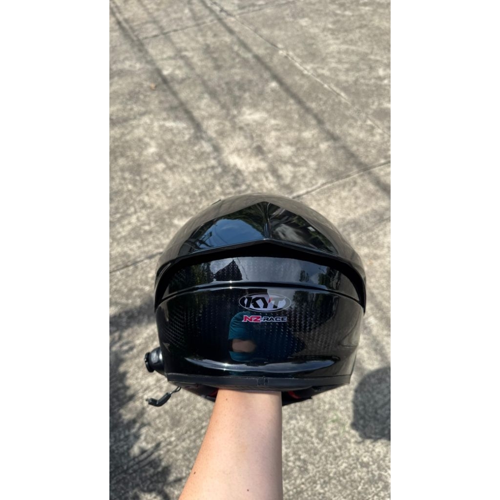 helm KYT carbon