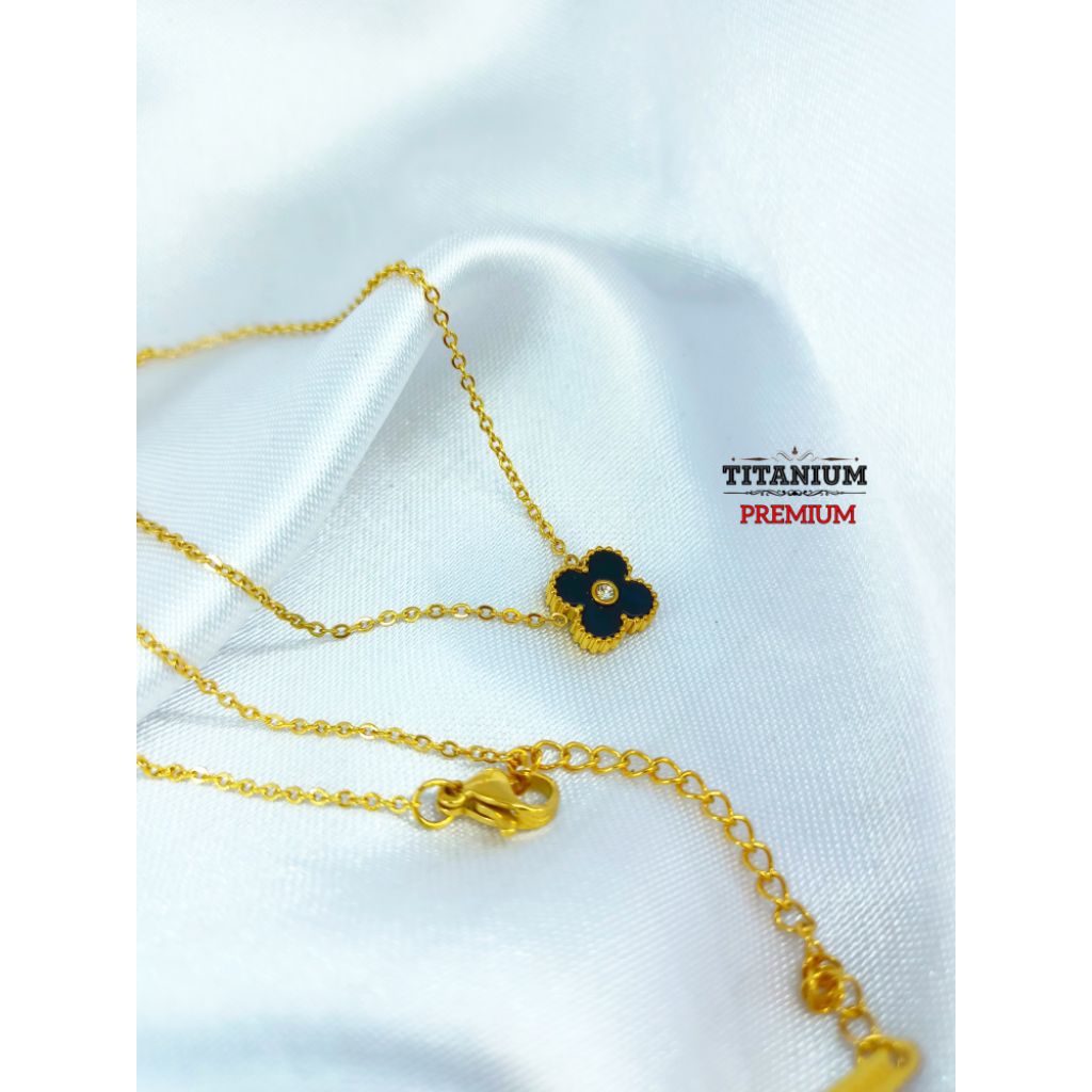 KALUNG TITANIUM CLOVER | PERHIASAN TITANIUM | KALUNG TITANIUM GOLD | KALUNG TITANIUM ANTI KARAT