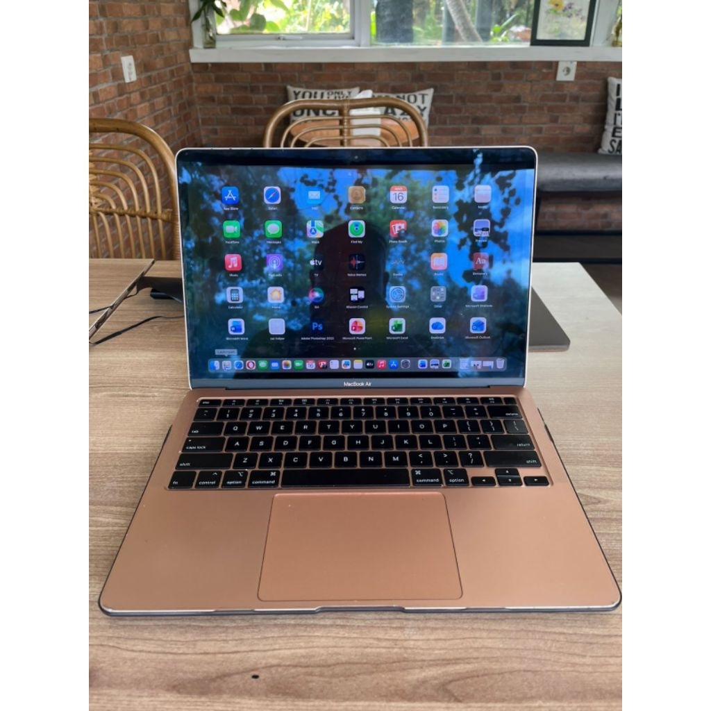 Macbook Air 2020 core i5 8/512GB