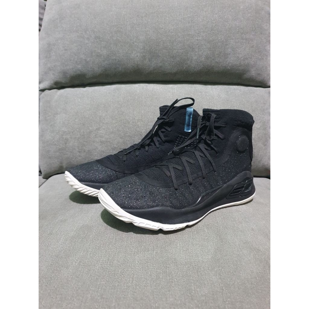 Sepatu Basket Second (Size 44)