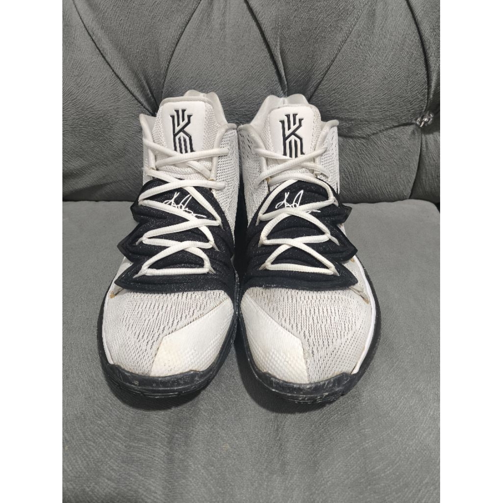 Nike Kyrie 5 Cookies and Cream | EU 42,5 (27 cm) | Made in China 21 Desember 2018