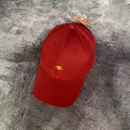 Topi ellesse