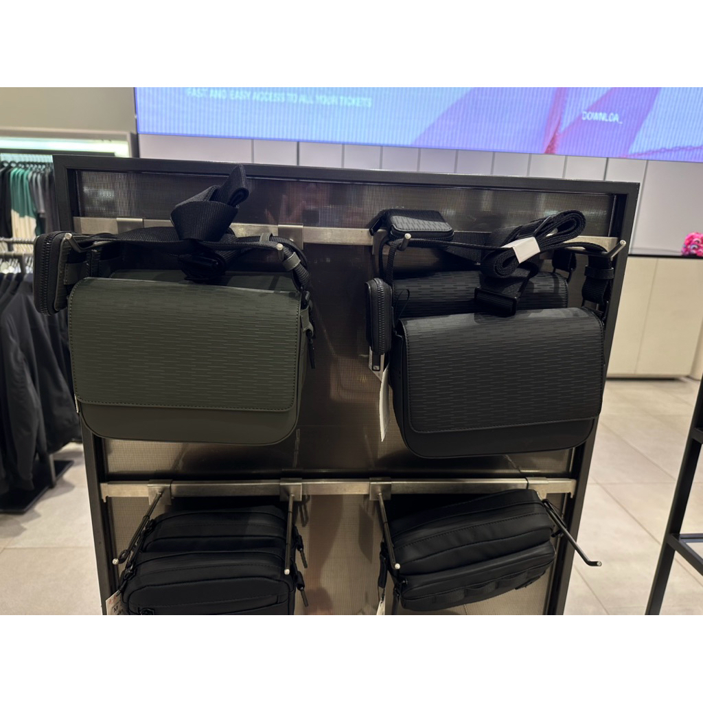 Tas Selempang Cowok Zara