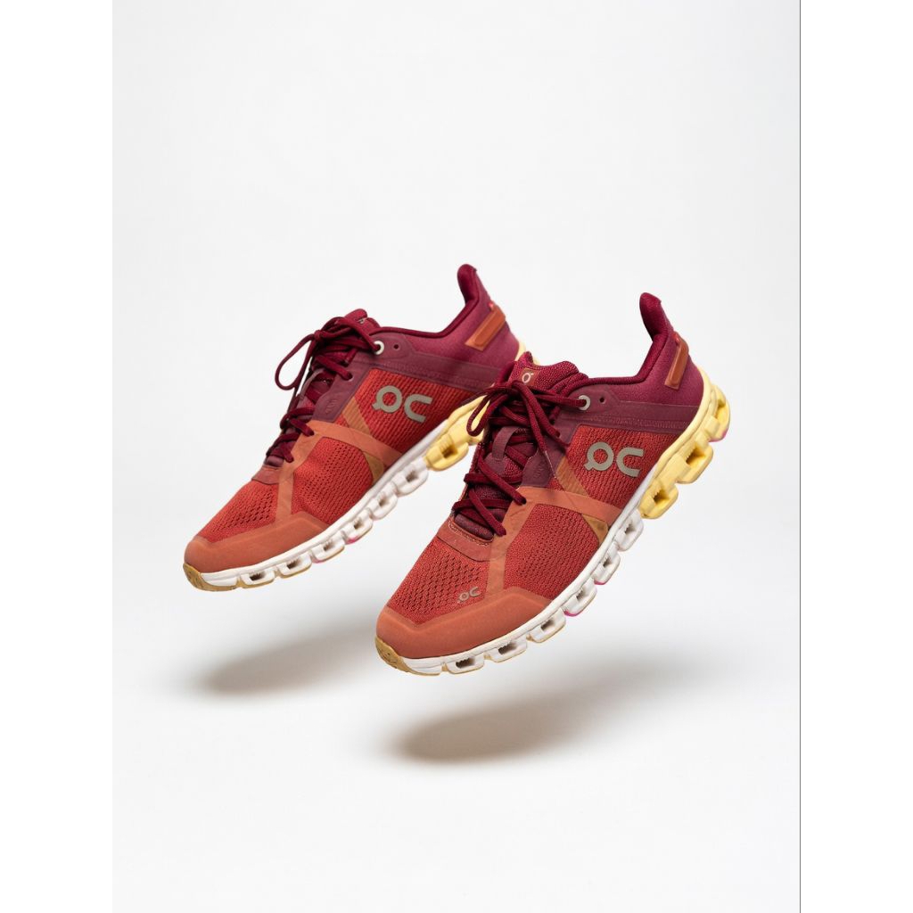 sepatu oncloudflow bekas/second/pl/preloved