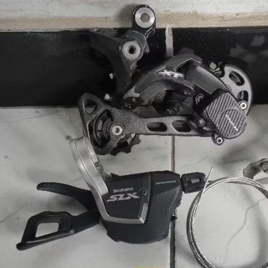 Shifter SLX dan RD deore XT 11 speed