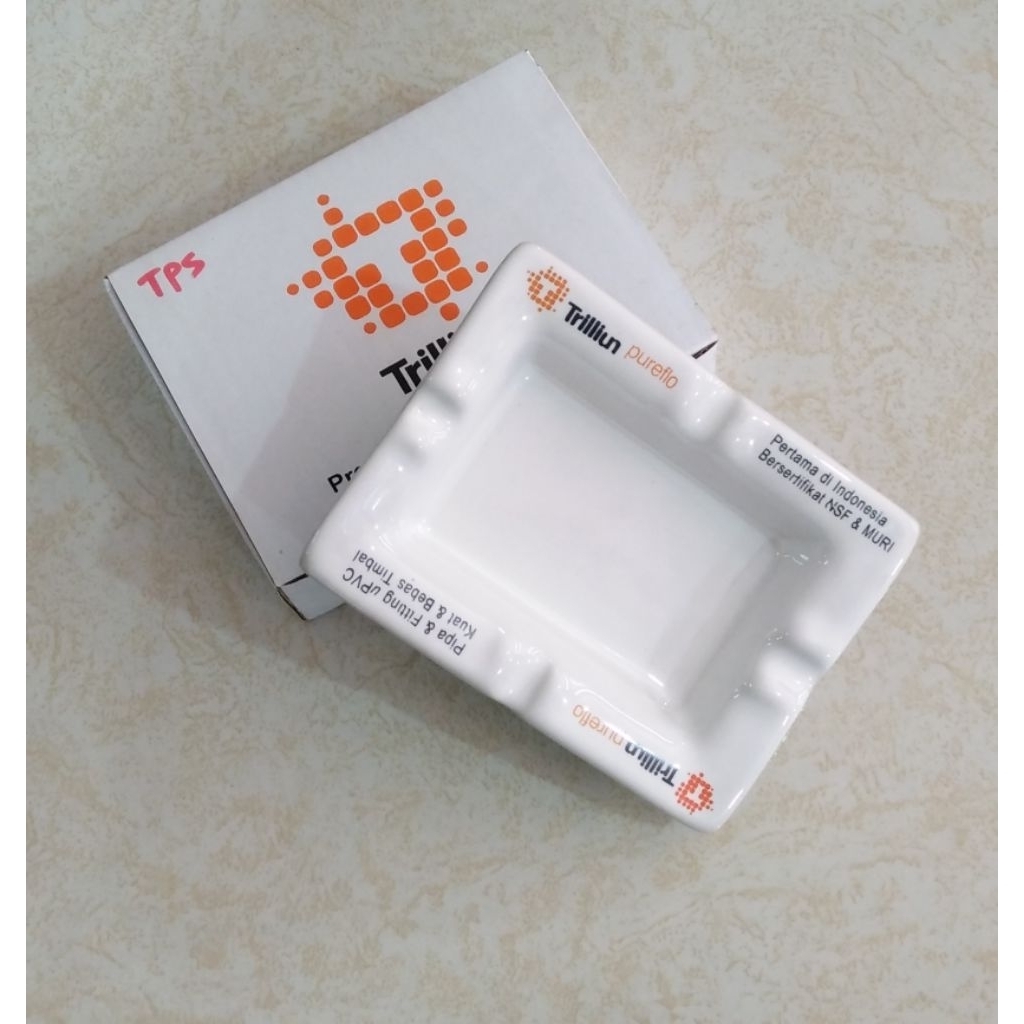 Asbak Meja Bahan Keramik Putih