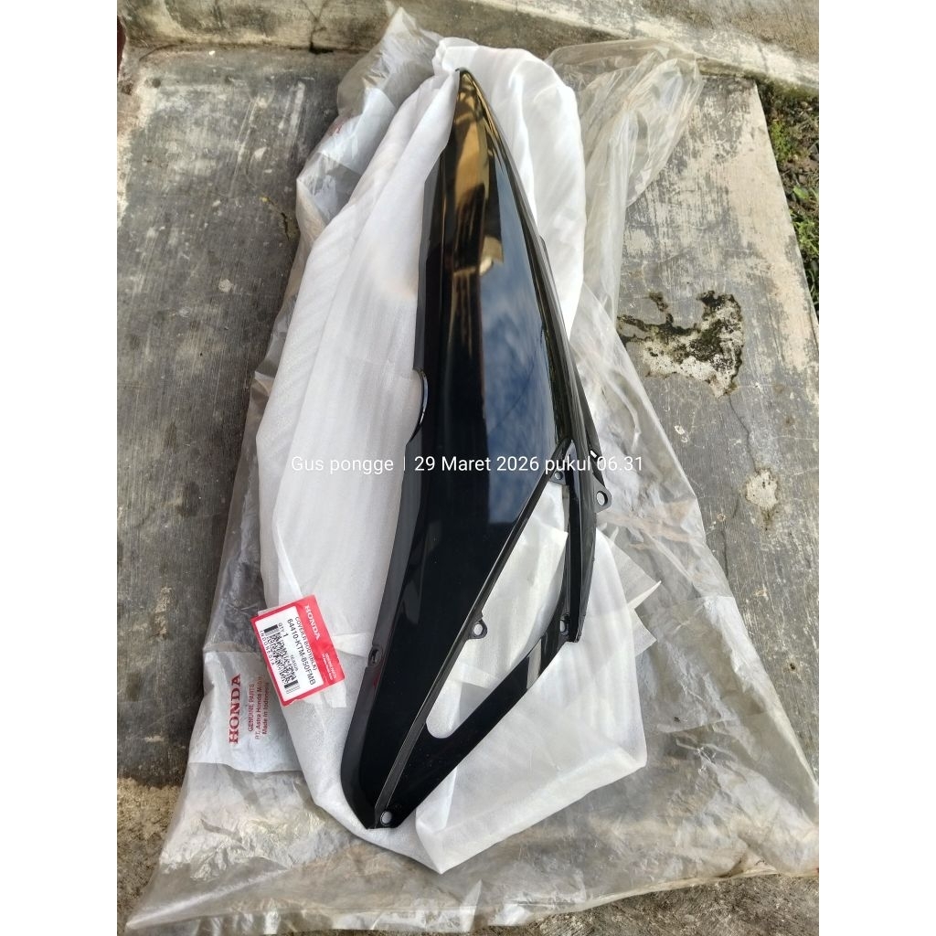 Cover body belakang Supra x 125 lama hitam original ahm