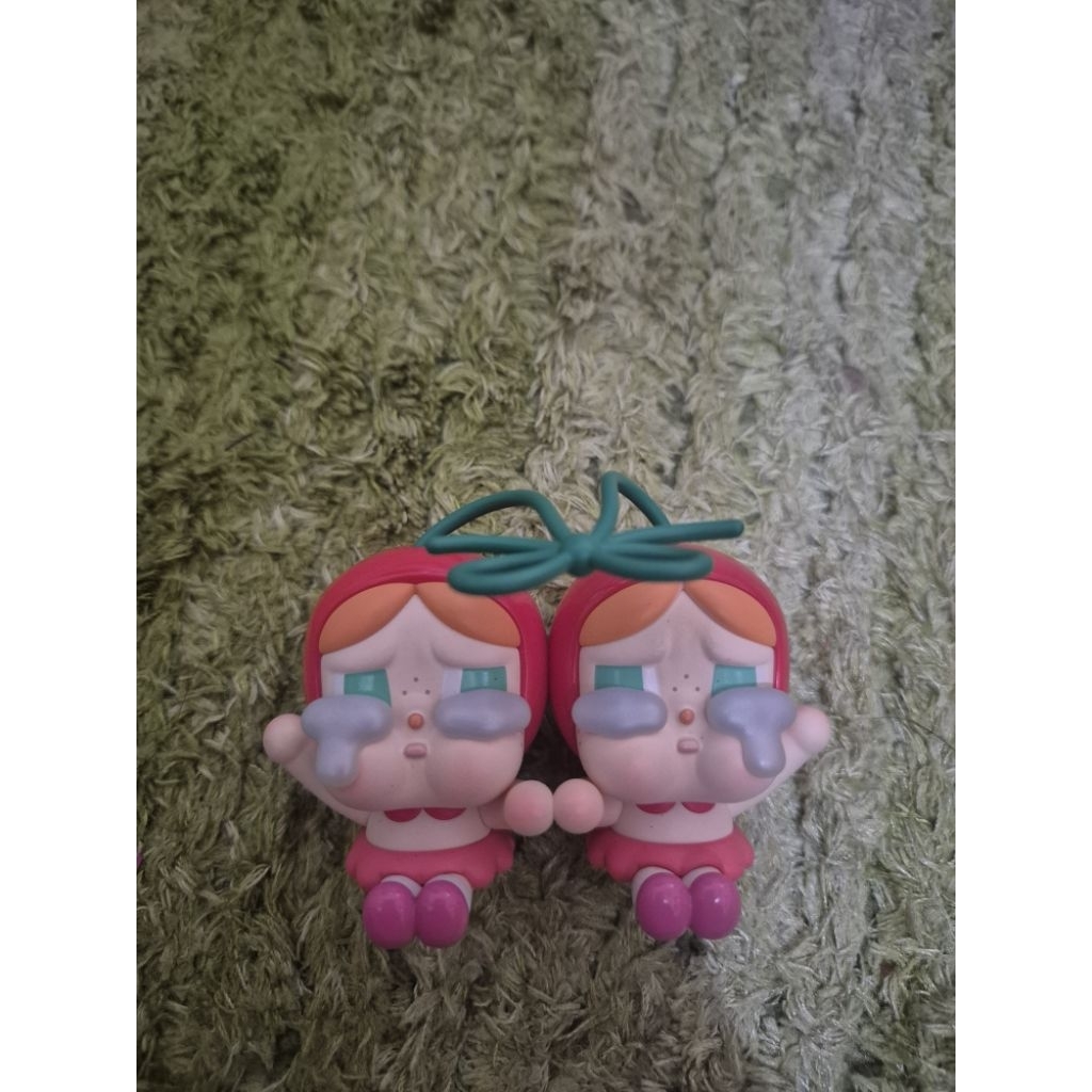 crybaby cherry popmart