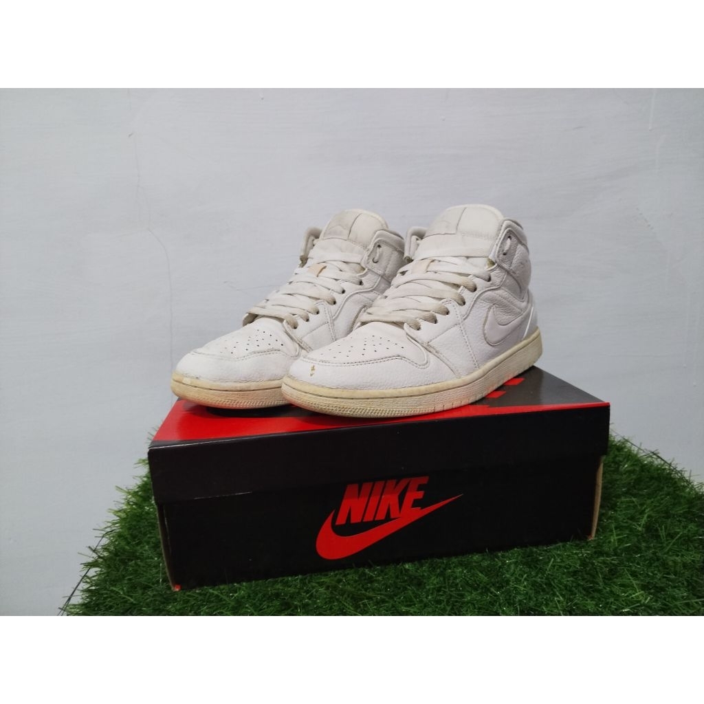 Air Jordan 1 Mid BG Triple White Size 43