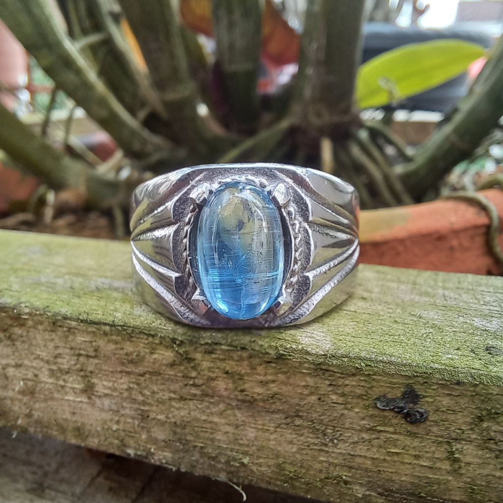 Batu blue safir kyanite