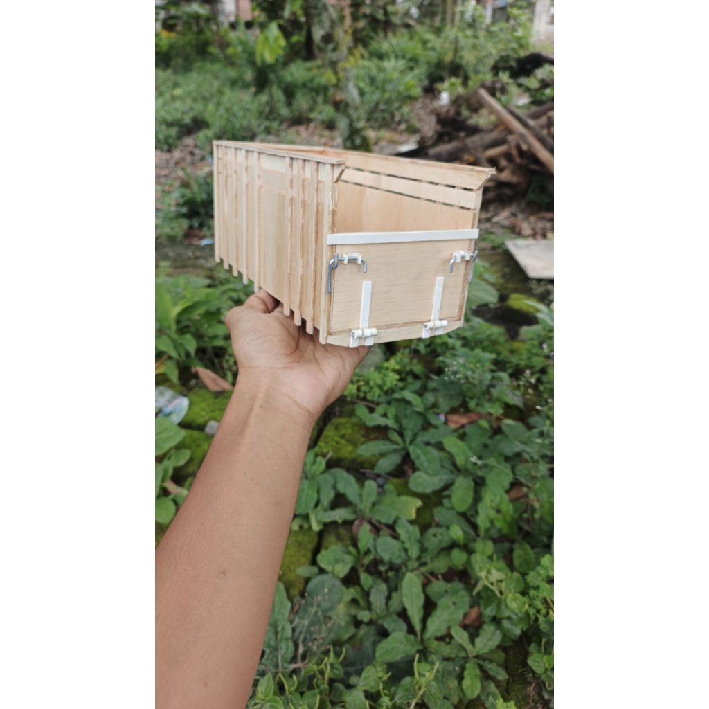 Bak miniatur truk plastik Canter/Giga