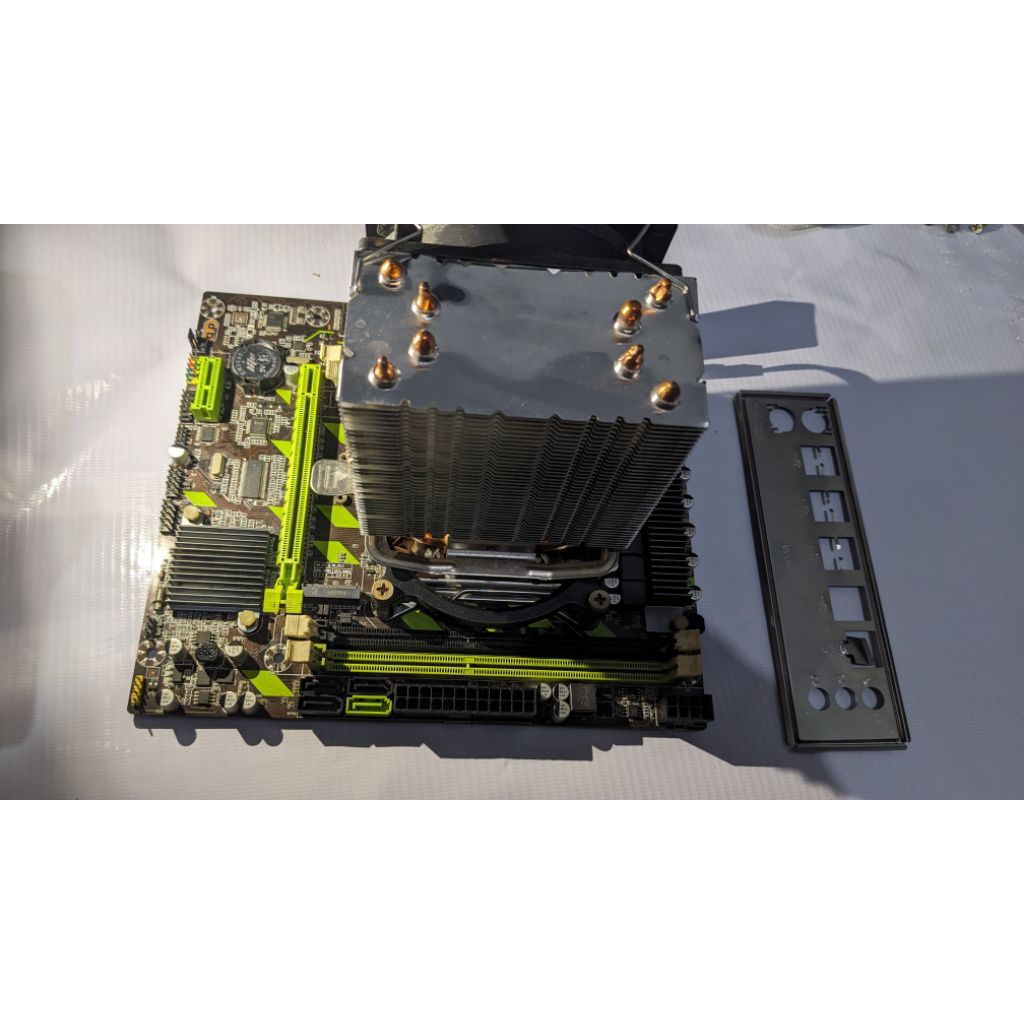 Paketan mobo x79 Processor E5 2680 V2 bonus cooler