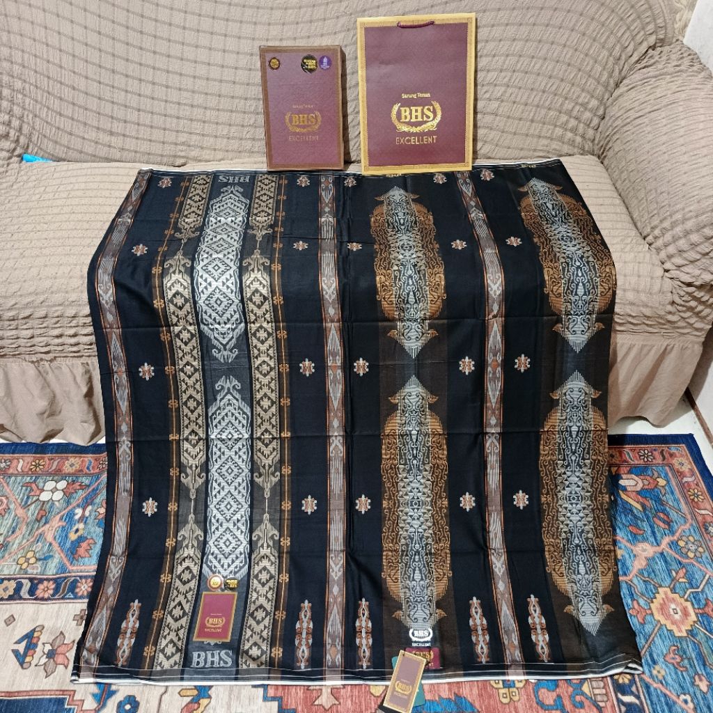 SARUNG BHS EXCELLENT JAGUAR GOLD / SILVER